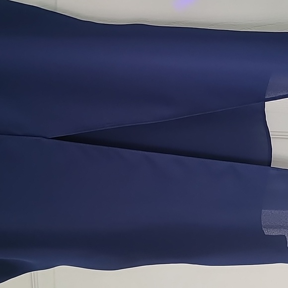 Express Tank Top - Picture 4 of 5